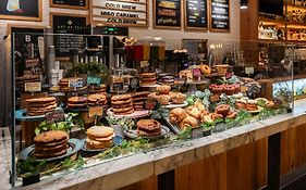 Aloft Chicago Downtown River North